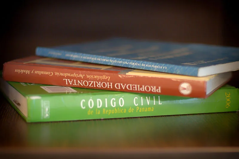 Biblioteca de códigos y legislación